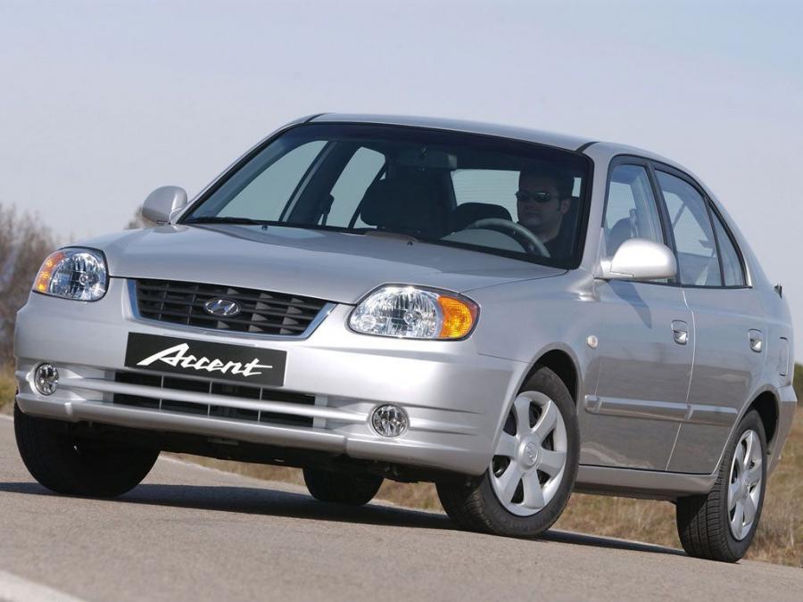  Hyundai Accent 5-Door 2003 года  (фото 5 из 21)